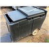 Image 5 : Cambro Sliding Lid Mobile Ice Caddy 36" x 22"