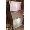 Image 1 : Kool-Aire Ice Machine w/ Storage Bin (works) Pick up Jan. 16 & 17 by appointment.