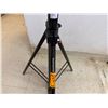 Image 10 : Interfit Strobies Pro-Flash 360 w/ Battery Pack on Manfrotto 1005BAC Light Stand
