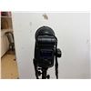 Image 5 : Interfit Strobies Pro-Flash 360 w/ Battery Pack on Manfrotto 1005BAC Light Stand