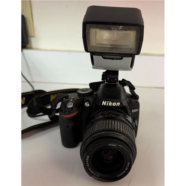 Nikon D3200 DSLR Digital Camera w/ AF-S DX Nikkor 18-55mm f/3.5-5.6G VR Lens & SpeedLight SB-50DX Fl