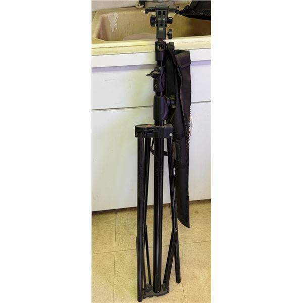 Manfrotto 1005BAC Light Stand w/ Umbrella Shallow White M  Light Modifier