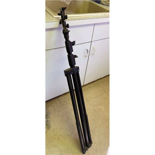 Manfrotto 1005BAC Light Stand w/ Geared Mounting Column