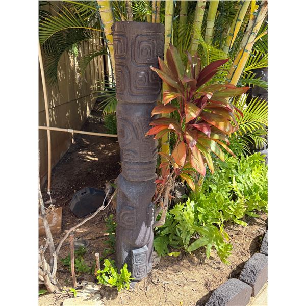 Tiki Statue 10" Dia, 57"H