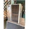 Image 3 : Hoshizaki KM-520MAJ Ice Maker & B-500SF Ice Storage Bin