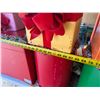 Image 11 : Decorative Gift Display 88" x 24" x 40"H