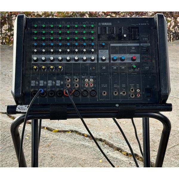 Yamaha EMX5 Powered Mixer on Stand