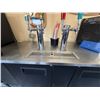 Image 2 : True TDD-3 Three-Door Draft Beer Cooler (taps & contents not included)