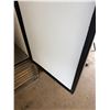 Image 9 : True T-49 Double Solid Door Reach-In Refrigerator