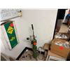 Image 2 : Zee Oxygen U.S.P. Emergency Unit w/ Oxygen Dolly & Spare Tanks