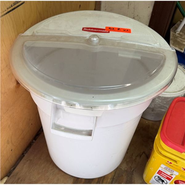 Qty 2 Rubbermaid ProSave Round Ingredient Bins