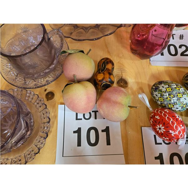 VINTAGE STYLE DECORATIVE FRUIT ORNAMENTS