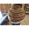 Image 3 : VINTAGE FUR STOLE BY KOSKY FURS, KITCHENER