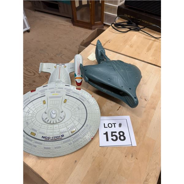 STAR TREK TOY STARSHIPS LOT – USS ENTERPRISE NCC-1701-D 