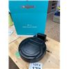 Image 1 : LEFANT ROBOT VACUUM CLEANER WITH CHARGING BASE
