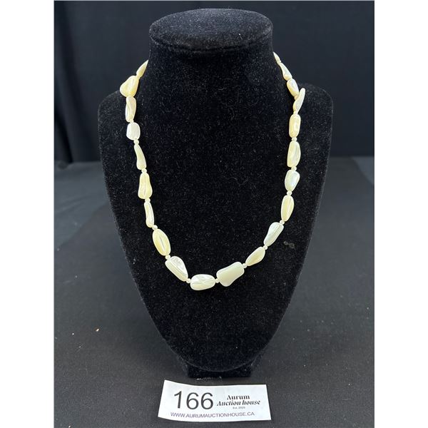 Vintage Mother of Pearl Beads Necklace