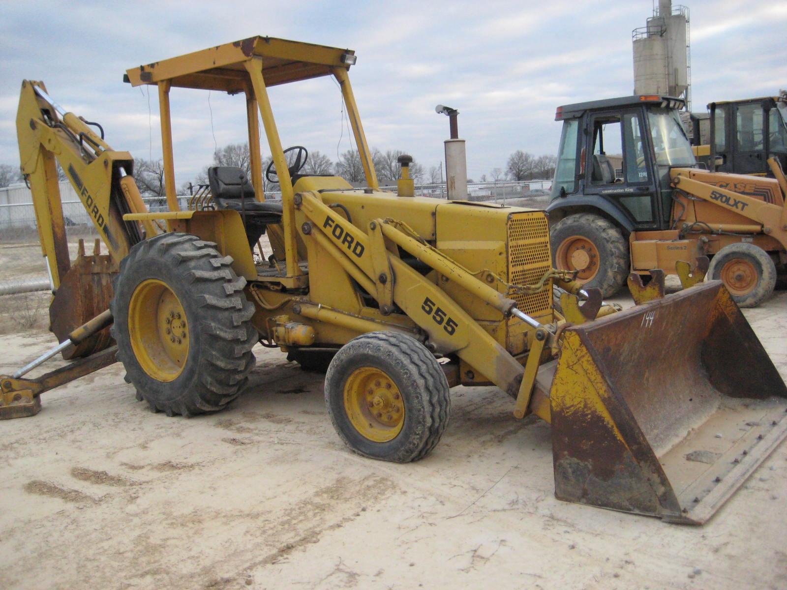 Ford 555 Backhoe Loader