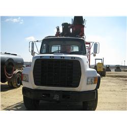 1995 Ford L9000 Self Loader Bunk Truck