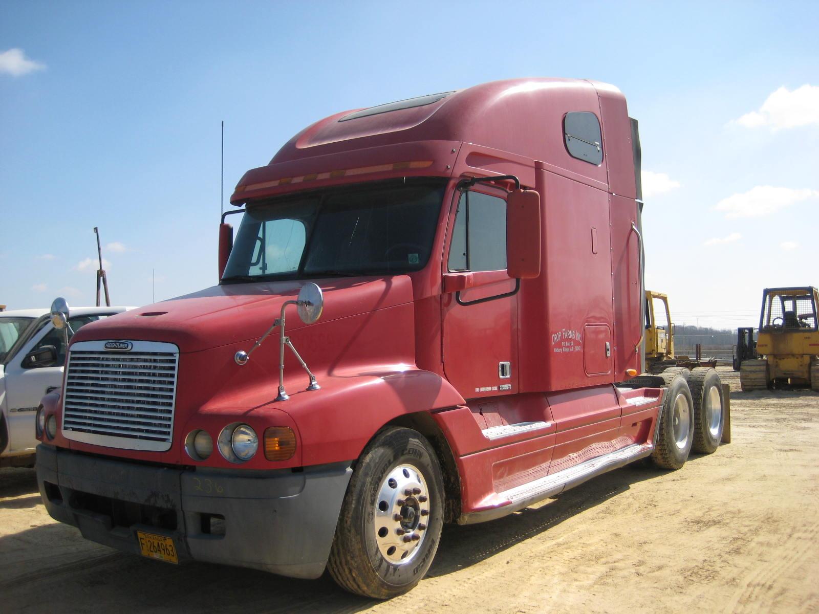 1999 Freightliner Century Class Double Bunk Sleeper