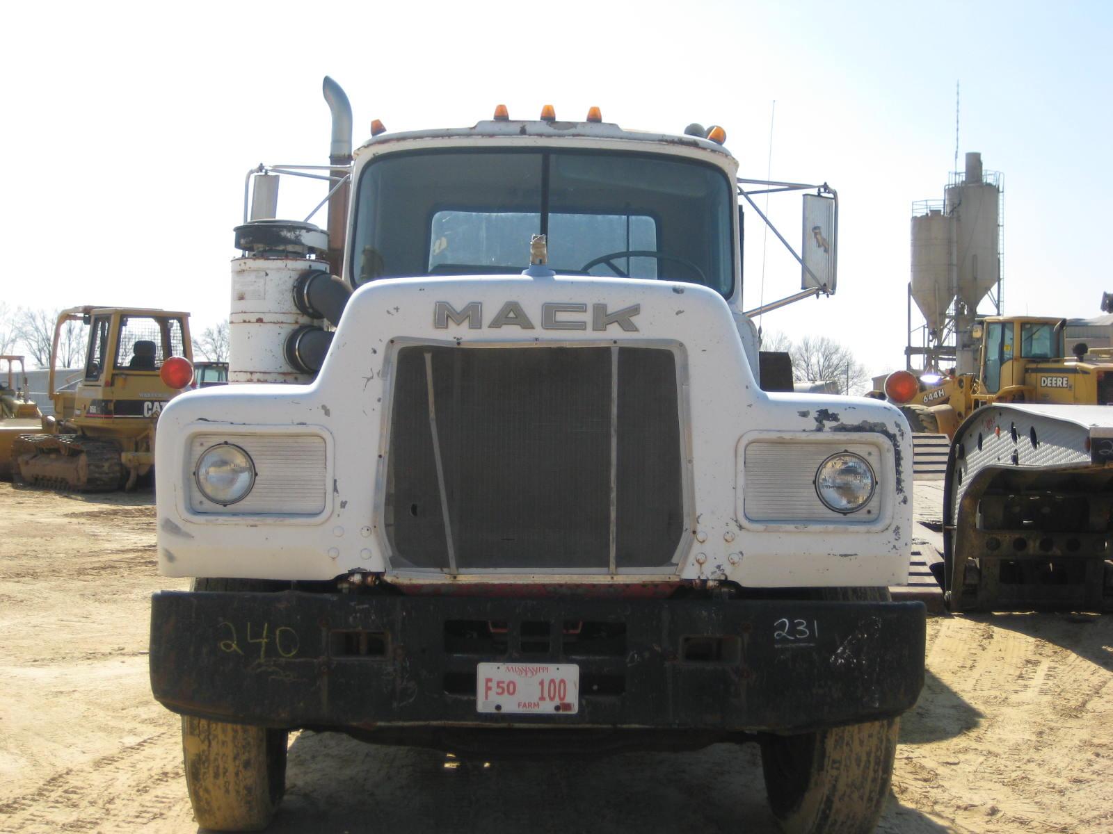 1978 Mack R688s Truck Tractor