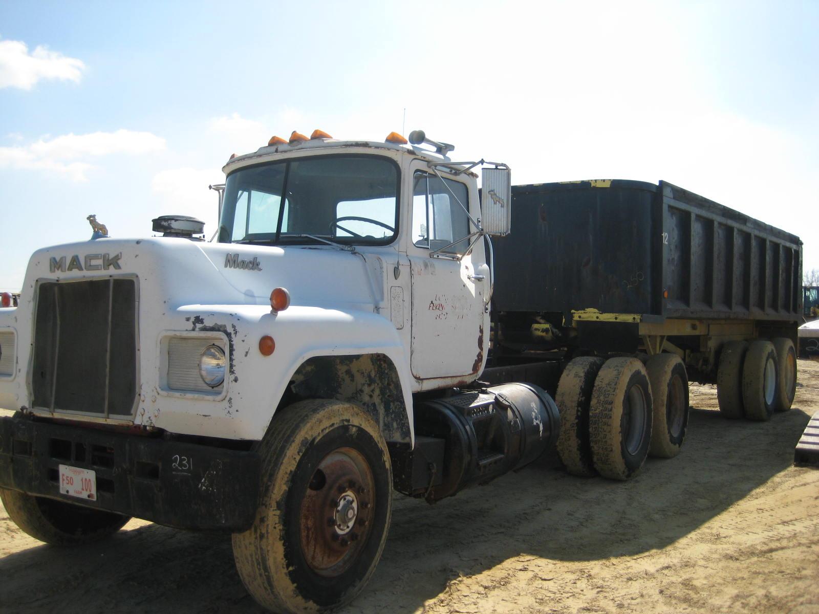 1978 Mack R688s Truck Tractor