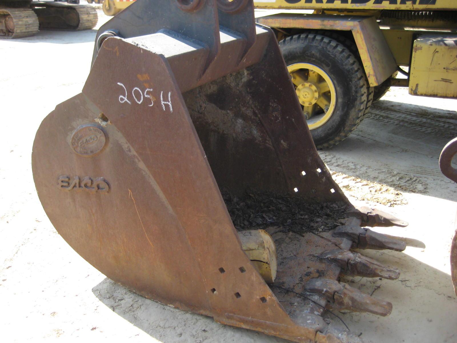 48 In Esco Excavator Bucket