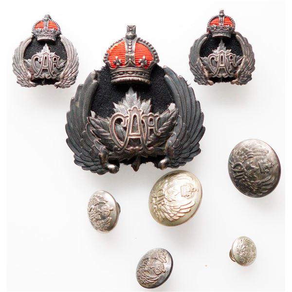 Militaria Insignia 1920-50;  Canadian Air Force Cap Badge (55mm x 60mm). Collar Badges & Buttons(5).