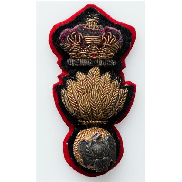 Militaria Insignia;  WW2 British Irish Fusiliers Grenade of Canada Visor Cap Insignia w/eagle.  See 