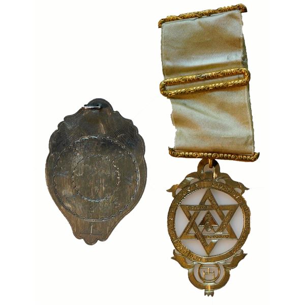 Masonic Silver Royal Arch jewel & Markham Chapter silver Fob/badge.  Lot of 2 different masonic issu