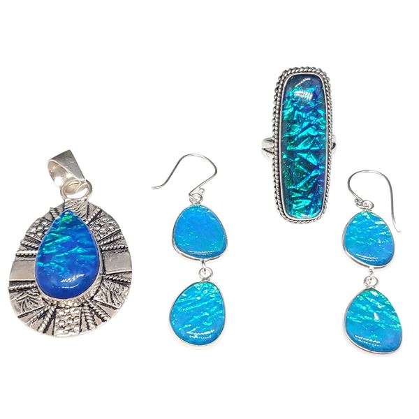 .925 Sterling Silver Triplet Opal Pendant, Earrings & Ring - Total weight: 29.5 grams