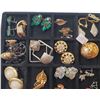 Image 3 : 30 Pairs of Vintage Clip-On & Screw-Back Earrings (Display tray not included)