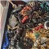 Image 4 : Large Assorted Lot of Vintage and Modern Fashion and Costume Jewelry Mixed Styles and Materials