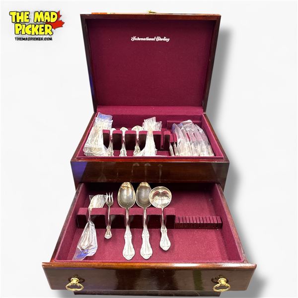 Sterling SIlver Cutlery Set 8 Place Settings Never Used Approx. Weight 1179.36gr Plus 488gr(Knives)