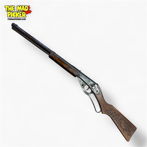 Daisy Red Ryder BB Gun Lever-Action .177 Caliber 650 BB Capacity Steel/wood Design