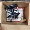 Image 4 : 3-Piece Lot of Vintage Fishing Reels Includes 2 Penn Models