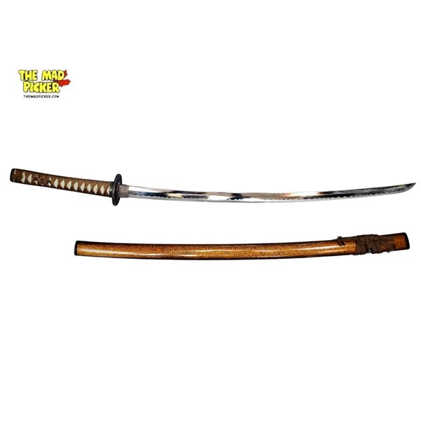 41in Japanese Katana Replica with Lacquered Wood Scabbard Feudal Era Style