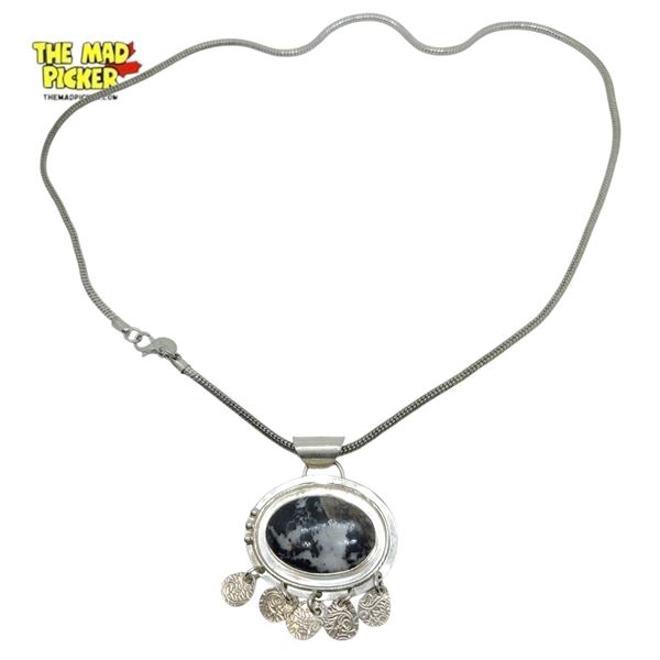 New .925 Sterling Silver Buffalo Turquoise Pendant Necklace (31 x 43mm oval pendant on a 22" chain)