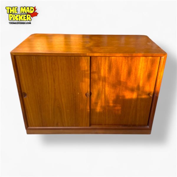 Poul Cadovius Style Mid-Century Danish Teak Wall Cabinet 31.5in X 16in X 22in