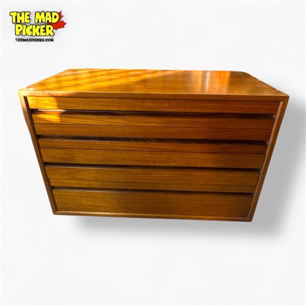 Poul Cadovius Style Teak Four-Drawer Dresser for Cado Royal System Mid-Century Modern
