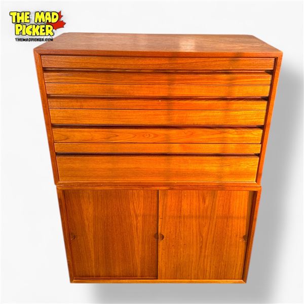 Poul Cadovius Style Teak Modular 2pc Cabinet Denmark 1960s - 31 1/2in X 16in X 40 1/2in