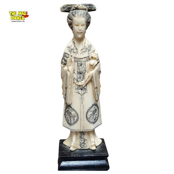 6in Japanese Meiji/taisho Carved Okimono of Woman in Kimono on Wooden Base