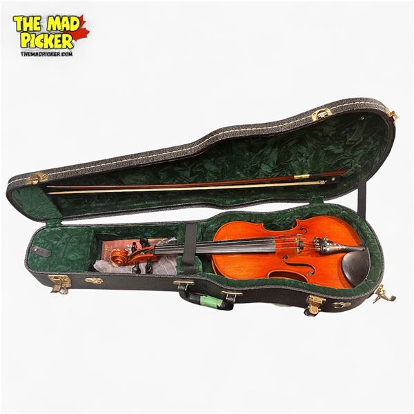 Walter E. Sandner Streichinstrumente  1/35 Violin with Bow and Hardcase
