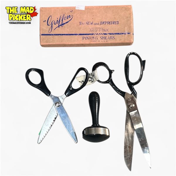 Griffon 'Tru-Pink' Pinking Shears with Original Box & Queen Darner Darning Mushroom