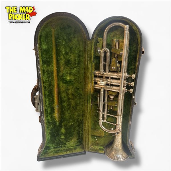 Beusner True Tone Model 45511-9 Trumpet Silver Finish Early 20th Century W/ Case & Mouthpieces