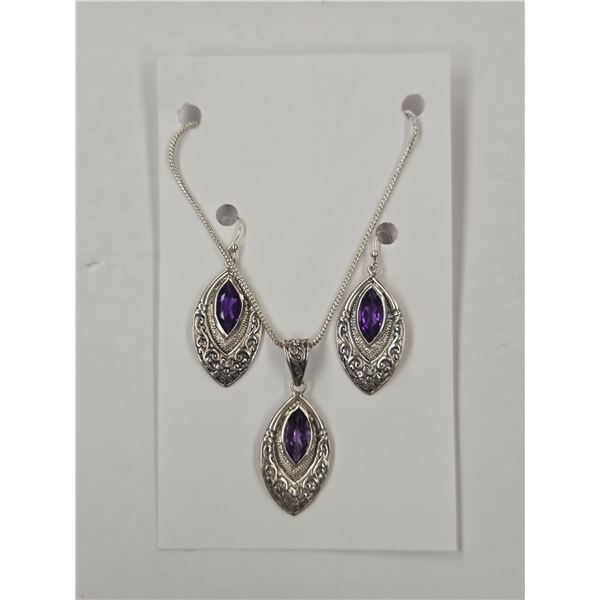 New Faceted Amethyst Crystal Necklace & Earrings Set in Silver Settings (all stamped .925) Total wei