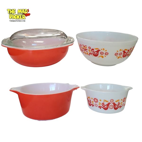 1960s Pyrex Friendship Nesting Bowls Set of 4 with 1 Lid