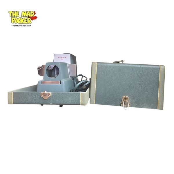 Vintage Argus 300 Slide Projector with 4-Inch Anastigmat 3.5 Lens and Case 35mm