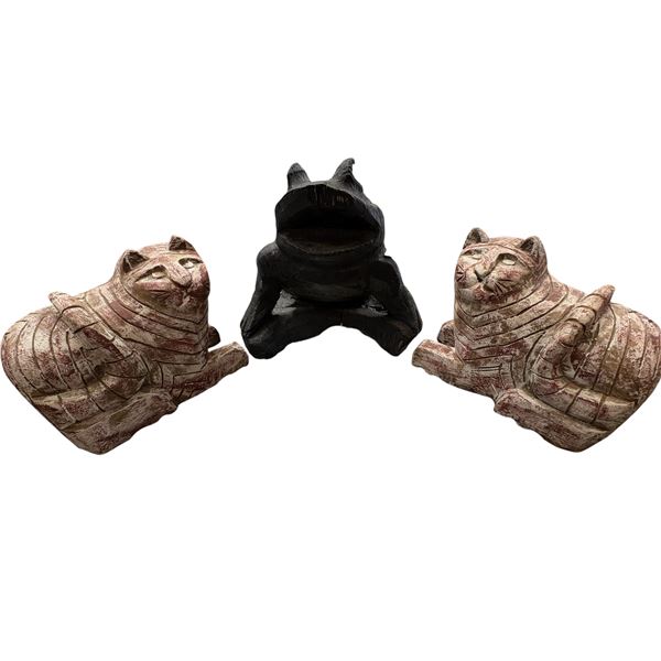 Vintage Hand-Carved Folk Art Wooden Frog and Two Cats Sculptures 13.5-Inch Tall