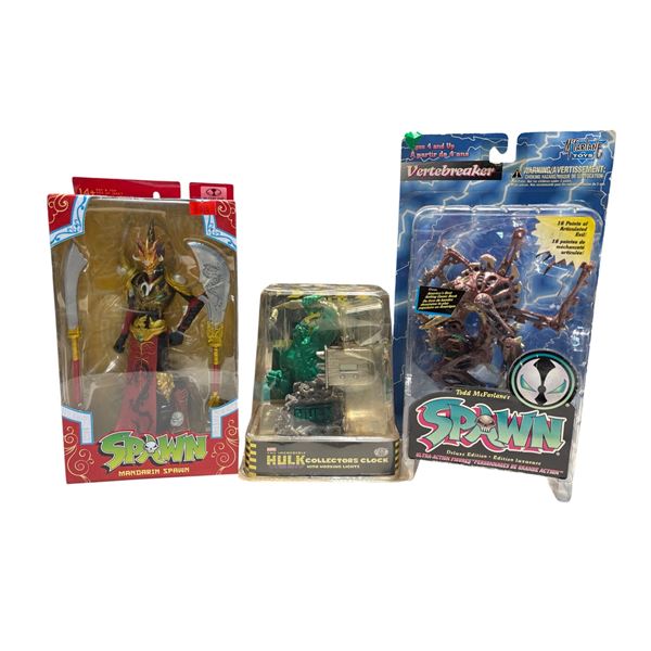 Spawn Vertebreaker and Mandarin Spawn Figures with Hulk Collectors Clock Set