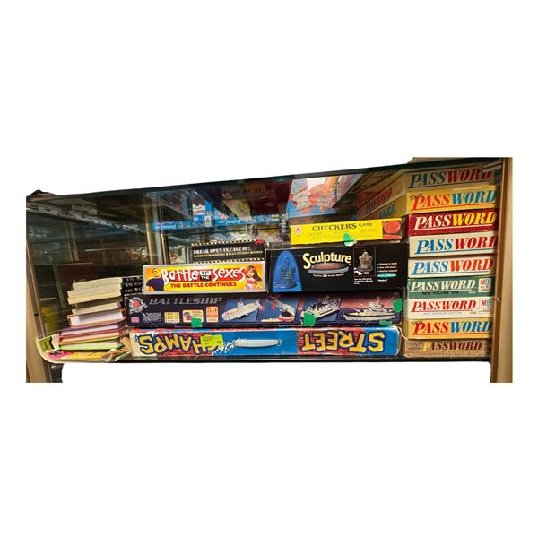 Large Collection of Vintage Board Games and Puzzles